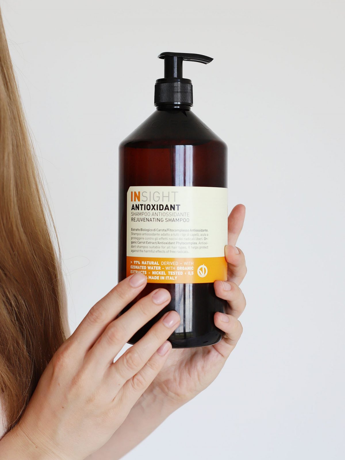 szampon odmładzający, odmładzający szampon do włosów, szampon z antyoksydantami, szampon insight antioxidant, szampon do włosów z antyoksydantami
