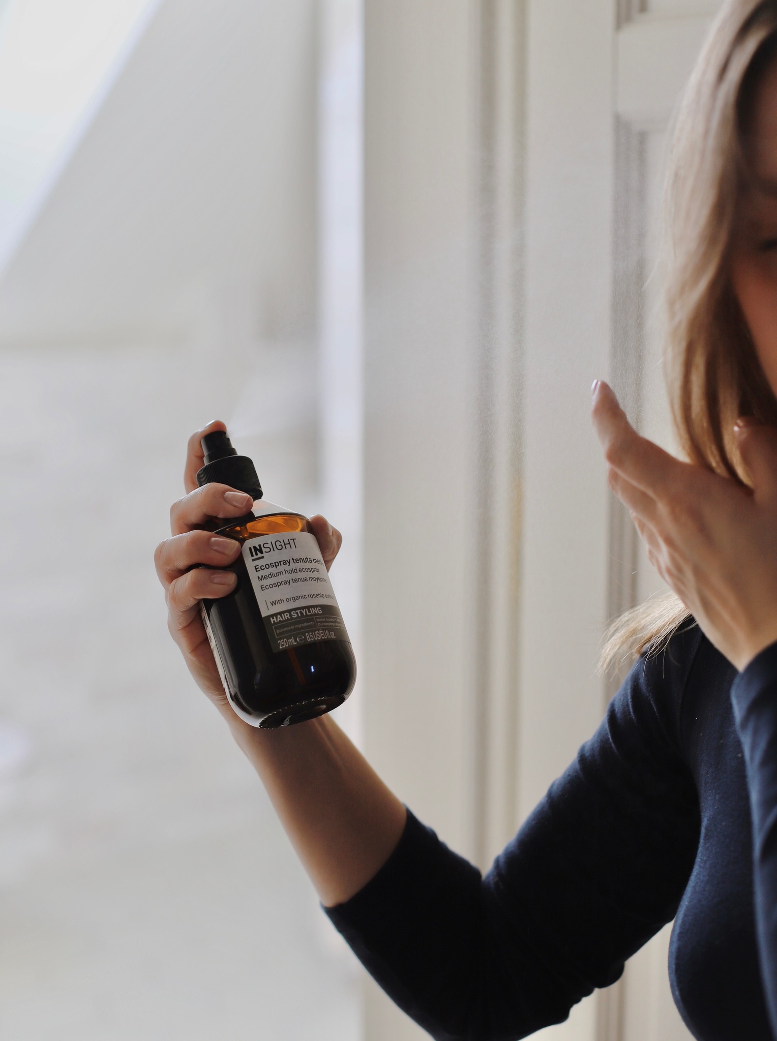 lakier insight, lakier bez gazu styling 250ml insight