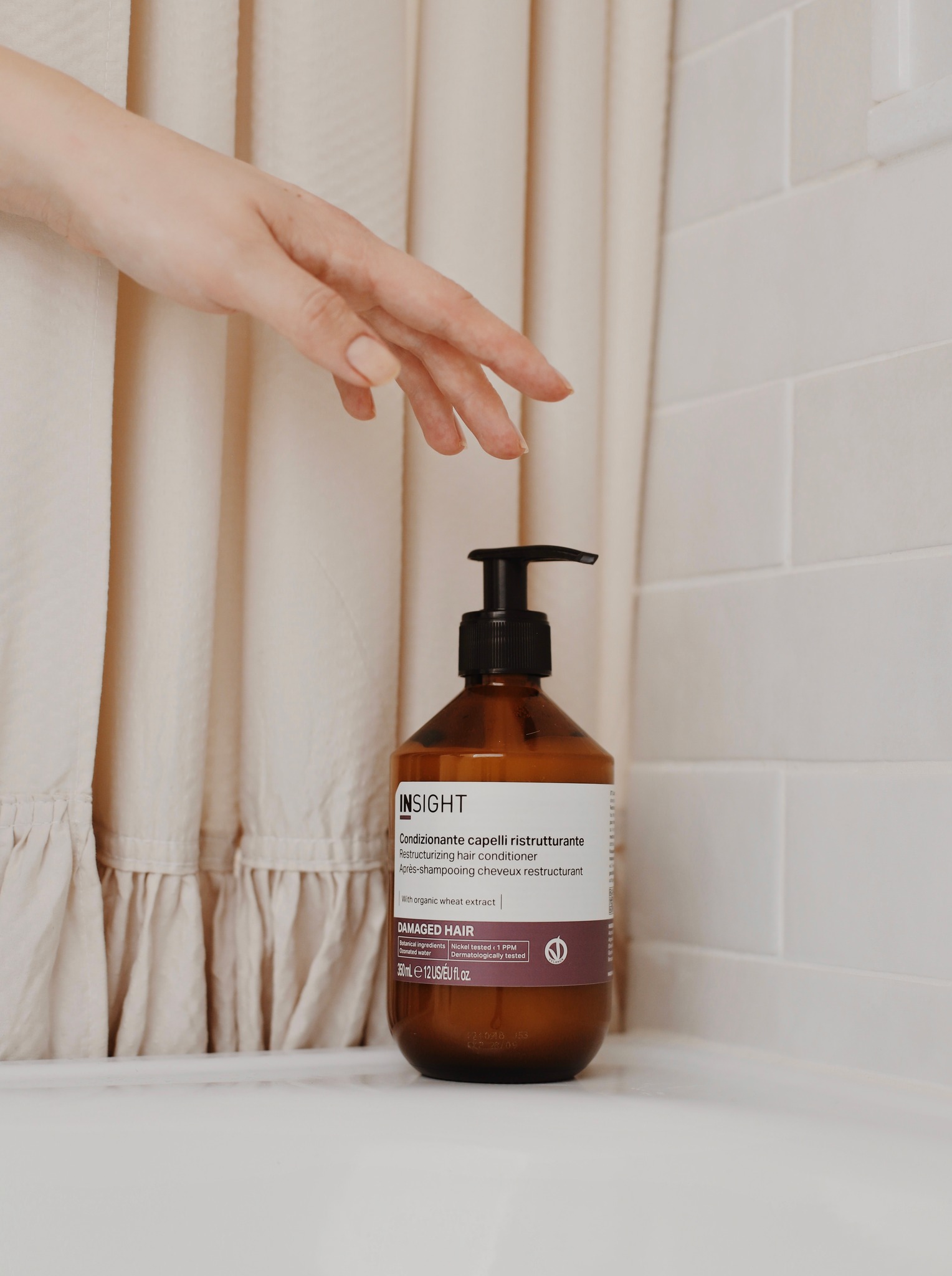 Odbudowująca odżywka do włosów zniszczonych 350ml INSIGHT DAMAGED HAIR