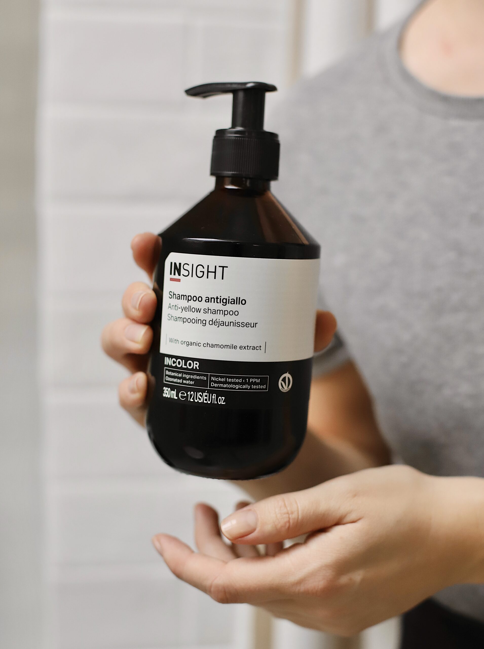 INSIGHT ANTI-YELLOW SHAMPOO - Szampon niwelujący żółte odcienie 350ml